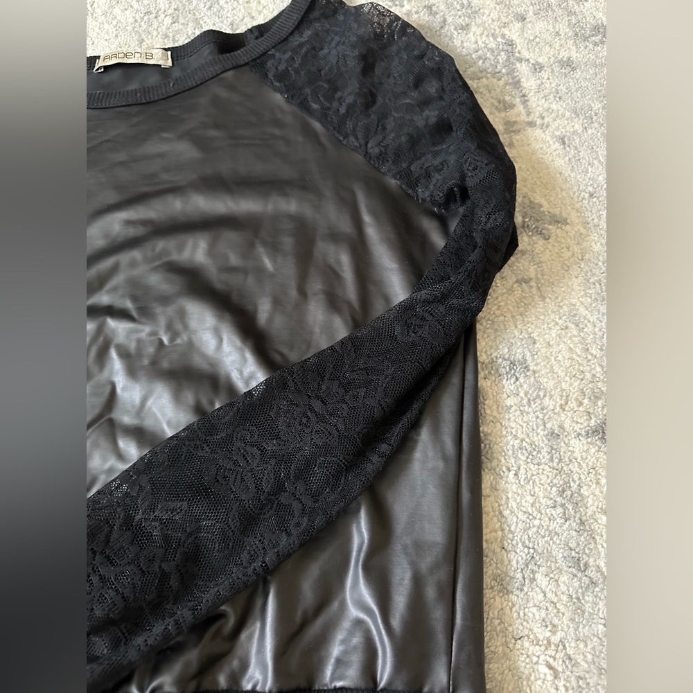 Leather & Lace Top - Picture 2 of 3